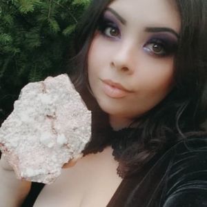 Meet your Posher, Sapphire